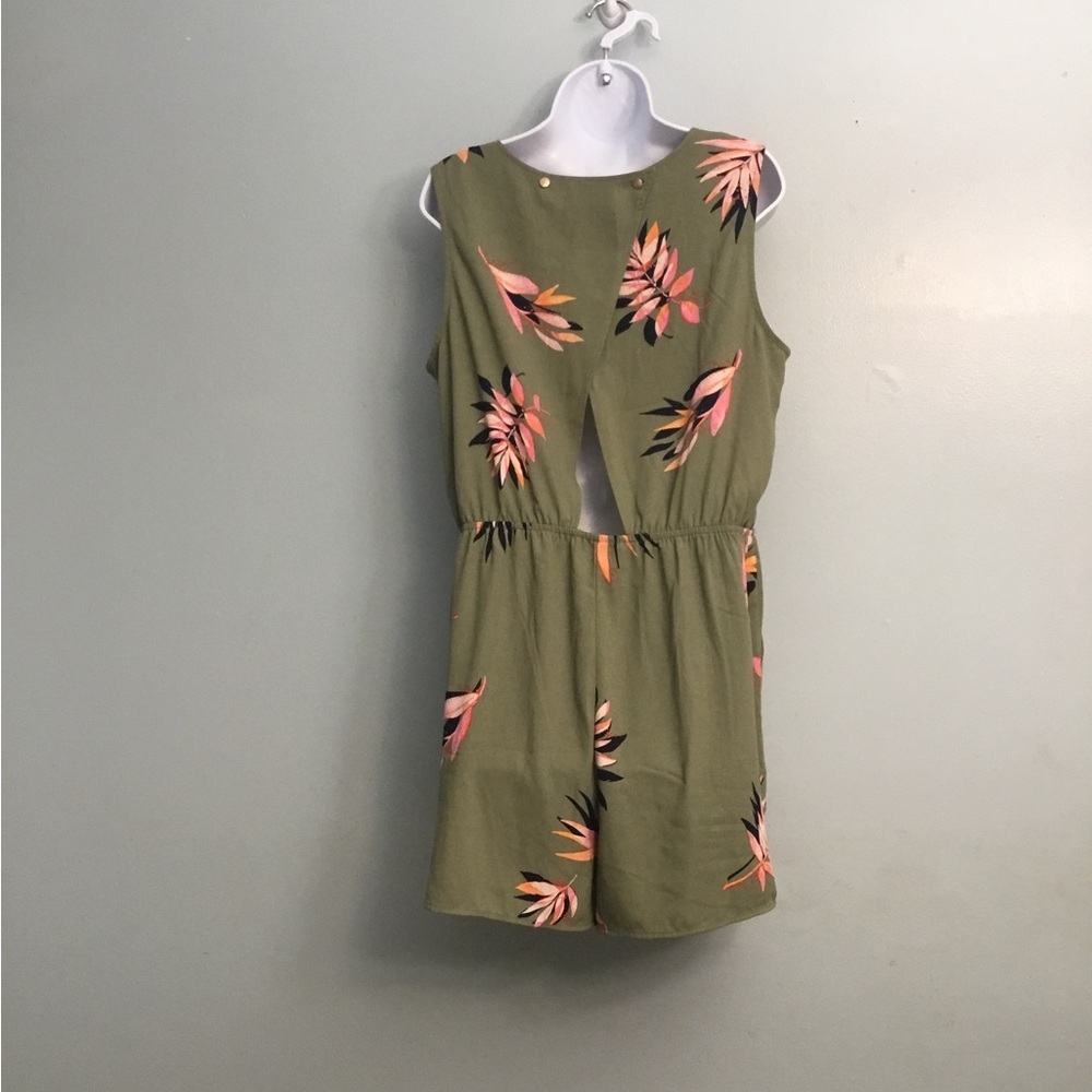 A NEW DAY Olive Green Floral Romper - Picture 14 of 14